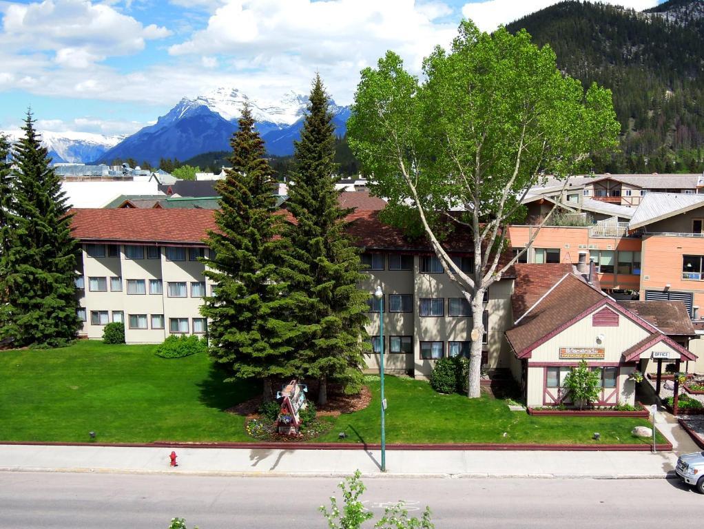 Homestead Inn Μπανφ Δωμάτιο φωτογραφία